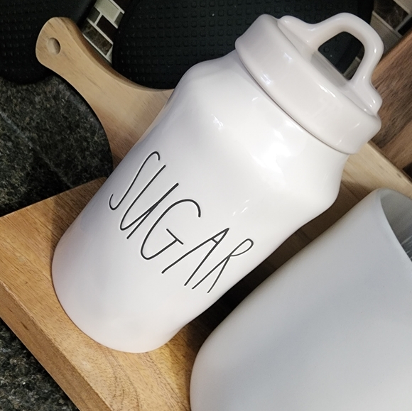 NWT Rae Dunn "Sugar" Kitchen Container - Picture 2 of 2